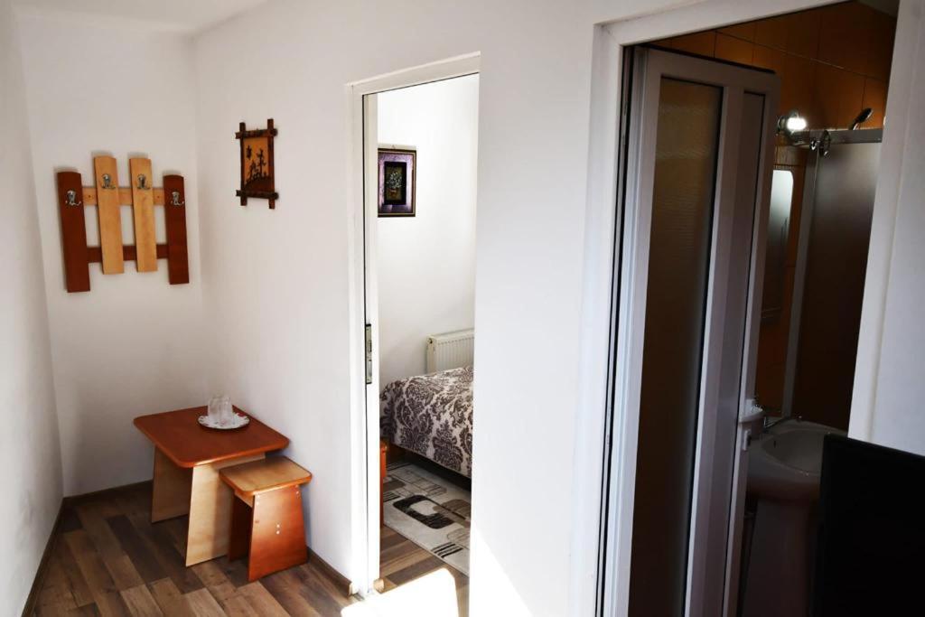 Casa Stefanut Hotel Моечу де Жос Екстериор снимка