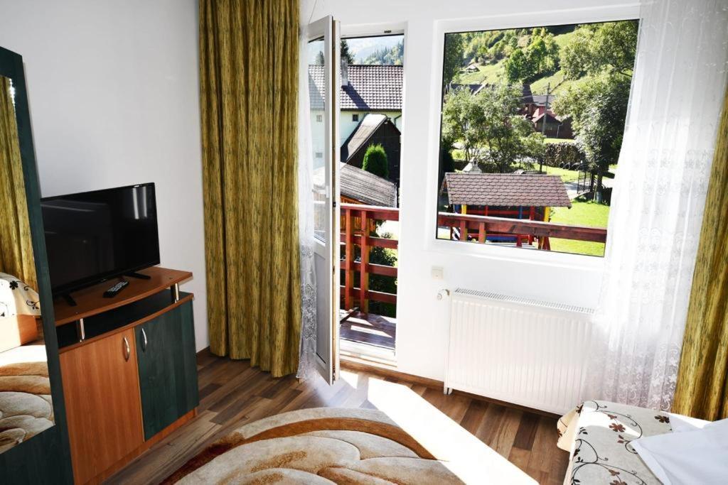 Casa Stefanut Hotel Моечу де Жос Екстериор снимка